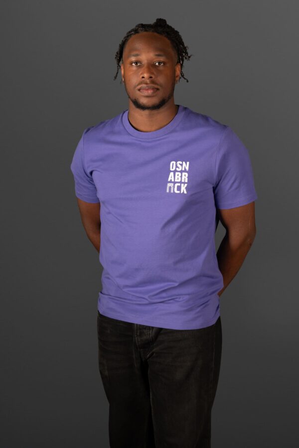 front lila tshirt