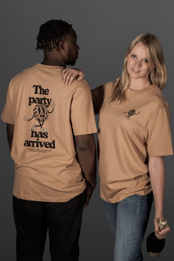 the party has arrived t-shirt oversized OSNAmerch