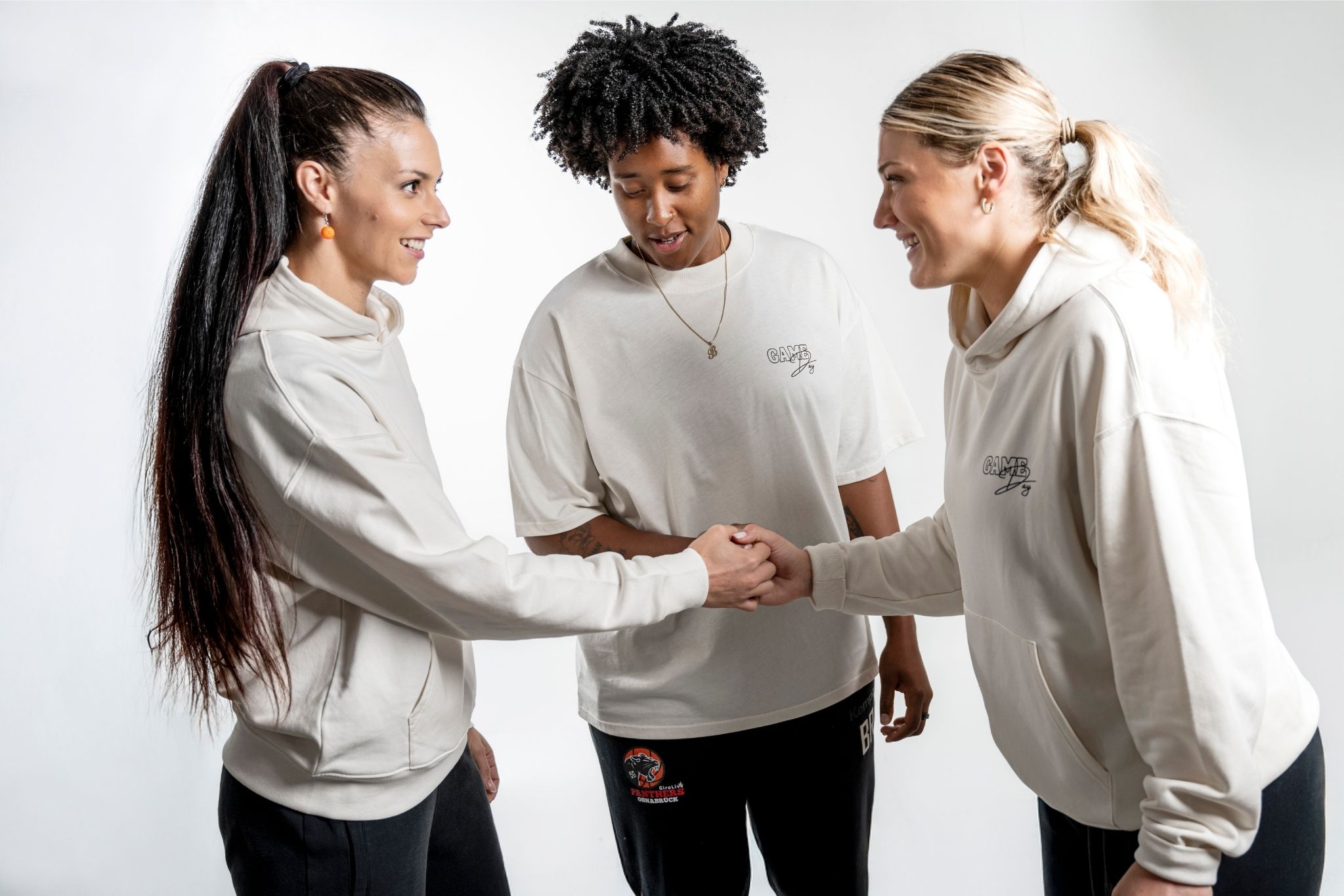 Game Day Hoodie & Shirt front und back - Vorder- und Rückansicht mit sichtbarem Brust- und Backprint