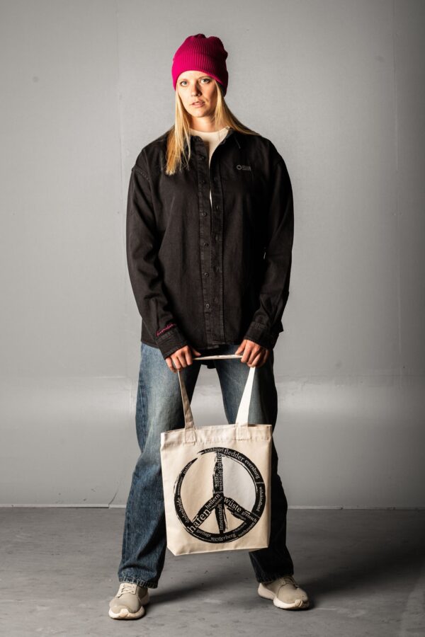 styling-inspiration: HOMETOWN hemd getragen als overshirt