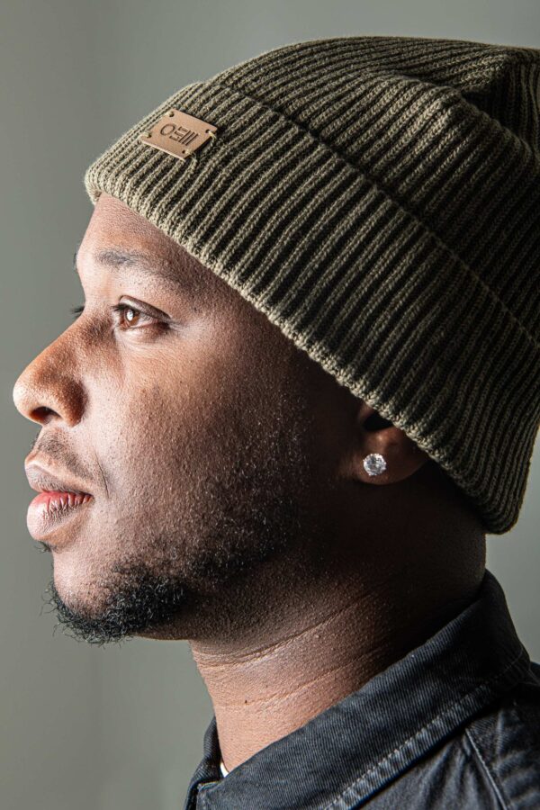 detail OSM-logo auf kaktusleder-patch tannengrün