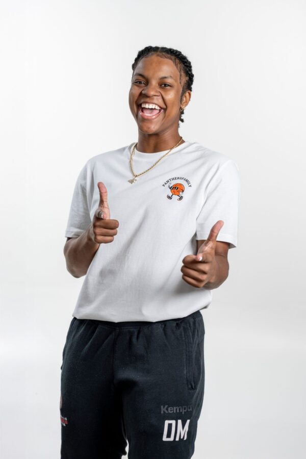 Panthers Family Shirt front – Vorderansicht mit sichtbarem Brustprint